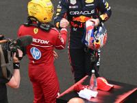 开云体育-雷诺车队逆转迈凯伦，汉密尔顿带队取胜