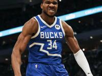 开云下载-雄鹿队大胜魔术，领先优势愈发明显