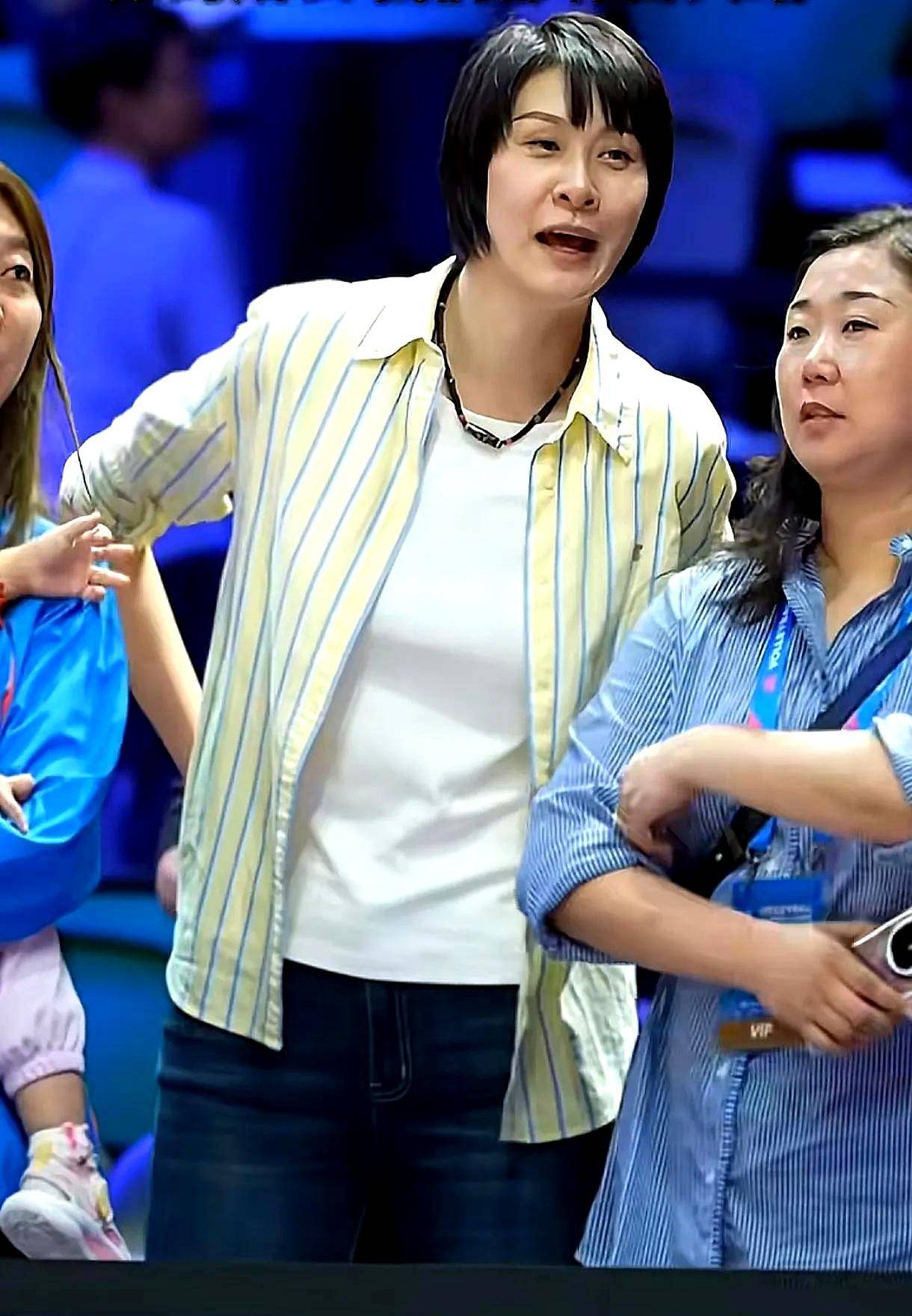 韩国选手斩获金牌,成为焦点人物 韩国选手斩获金牌,成为焦点人物