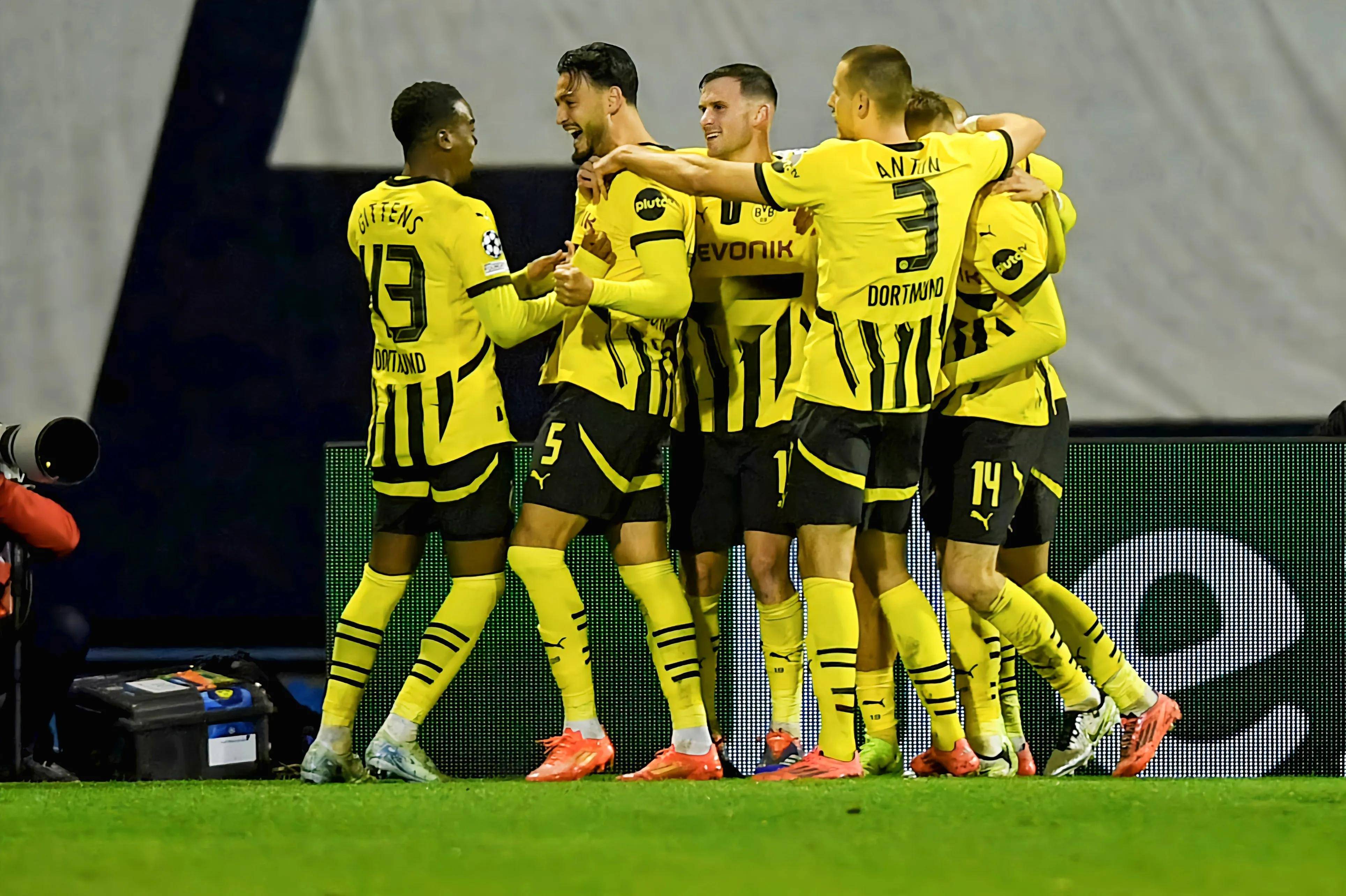 巴塞罗那主场轻松击败对手提升西甲排名