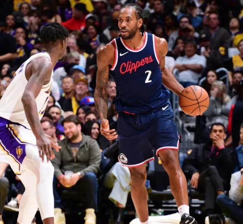 快船遭爵士完胜，米切尔独砍40分夺胜