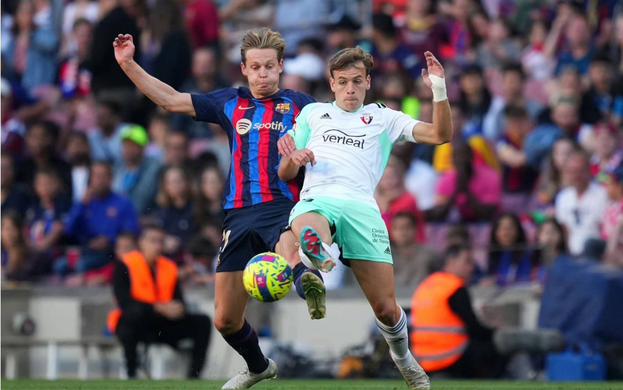 巴塞罗那球队正在备战下一场重要的足球比赛 巴塞罗那球队正在备战下一场重要的足球比赛