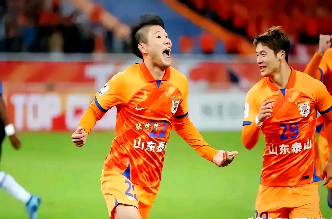 夺冠热门!球队在比赛中一路领先 夺冠热门!球队在比赛中一路领先