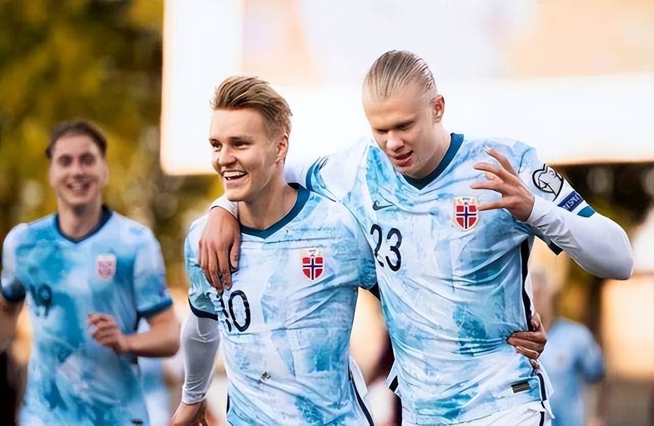 比赛毫不留情!欧预赛现场实力碰撞火花四溅 比赛毫不留情!欧预赛现场实力碰撞火花四溅