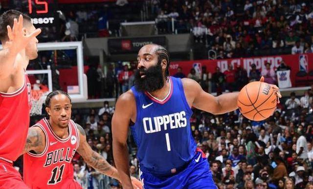 快船双星闪耀！莱昂纳德和乔治合力带来胜利