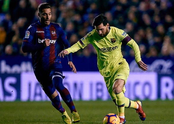 阿拉维斯取得胜利，积分榜上升