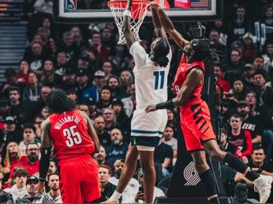 森林狼主场战胜开拓者，终结连败