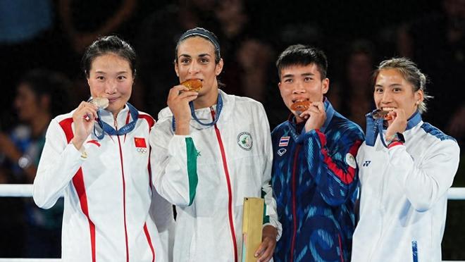 关于津巴布韦女足勇夺胜利,赢得全场掌声的信息 关于津巴布韦女足勇夺胜利,赢得全场掌声的信息