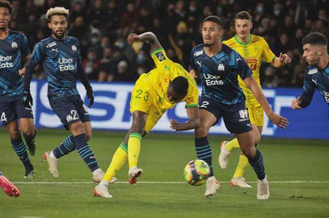 包含昂热客场战胜蒙彼利埃，全面展示实力的词条