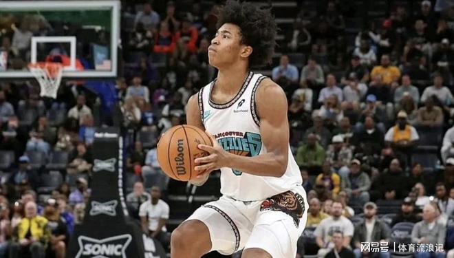 灰熊击败公牛，约瓦尔莫大号两双领军