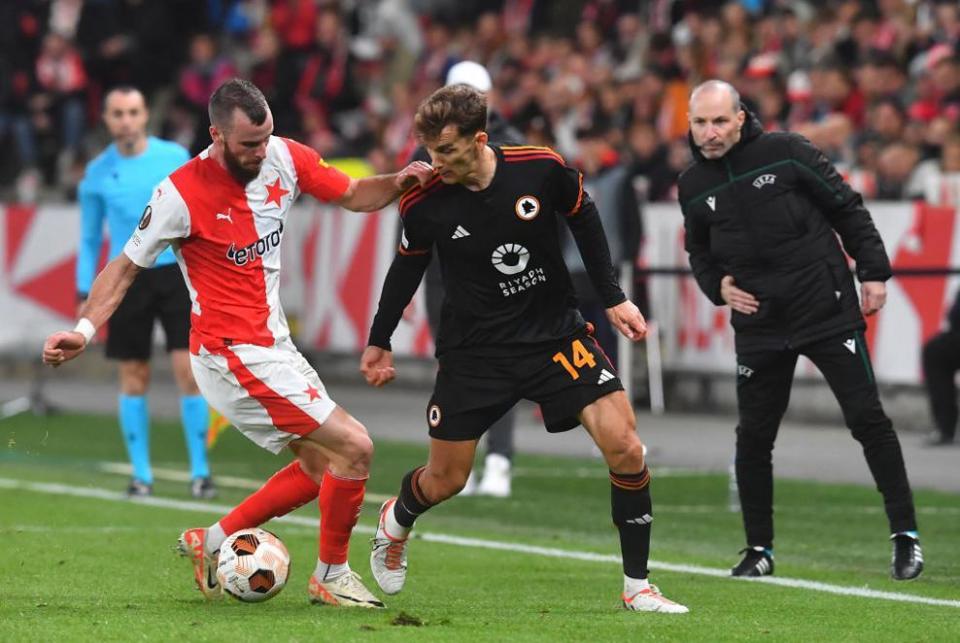 艾因特拉赫特客场失利，遭遇保持中游位置的困境